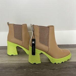 New SOREL Women’s Brex Heel Lug Sole Chelsea Boots 8